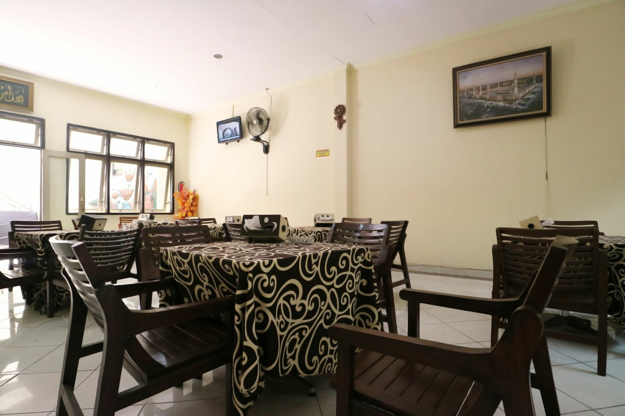 Hotel Syariah Walisongo Surabaya Luaran gambar